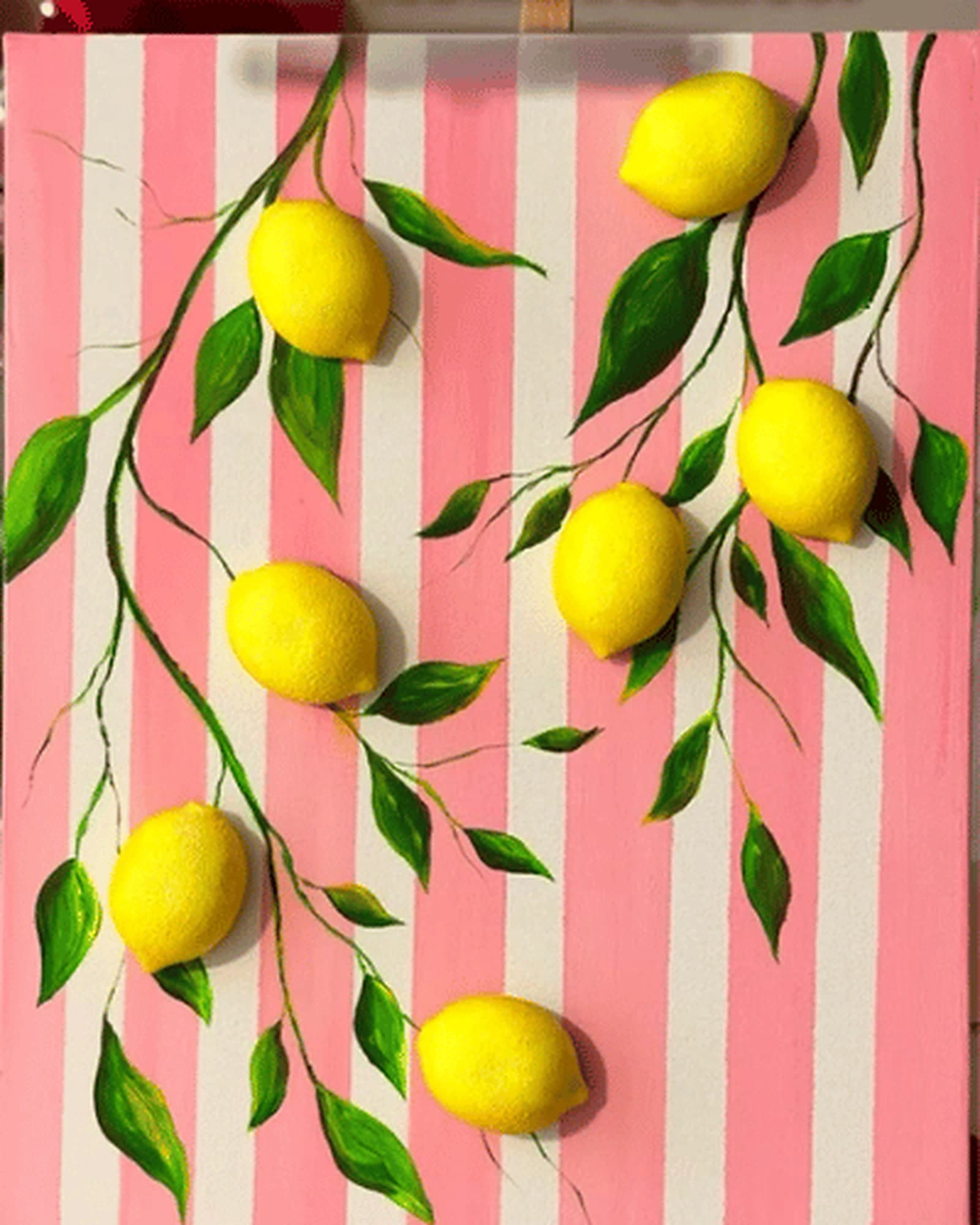 Détail d’une toile citronnée rayée rose